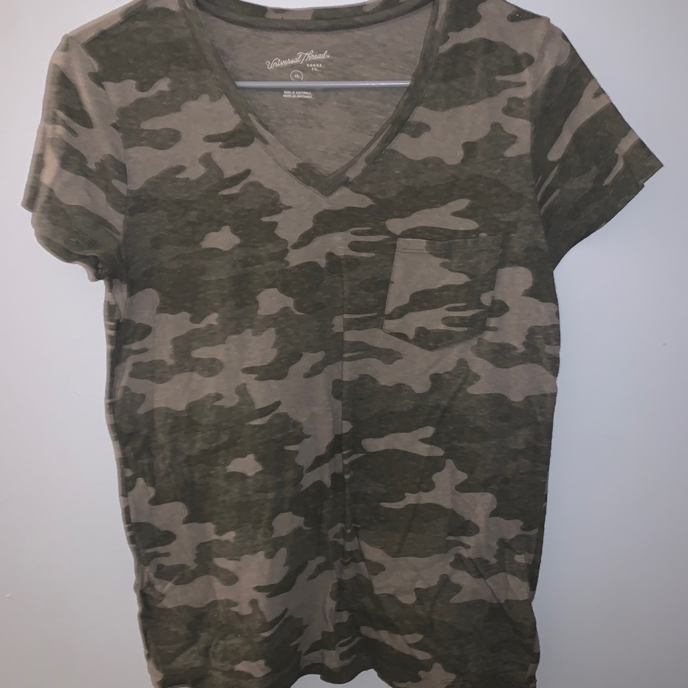 Camo pocket tee